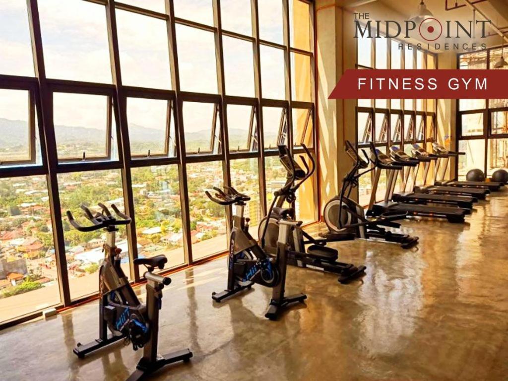 2 Bedroom Condo @ Midpoint Residences W/ City View Mandawe Dış mekan fotoğraf